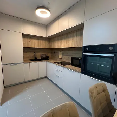 Amelie's 1 Apartment *